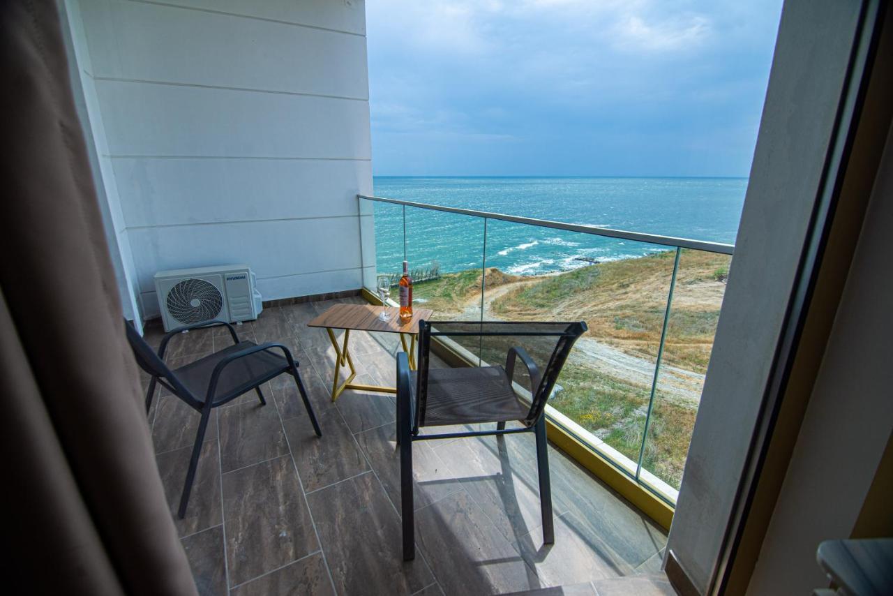 Alessio Hotel Residence Костинещи Екстериор снимка