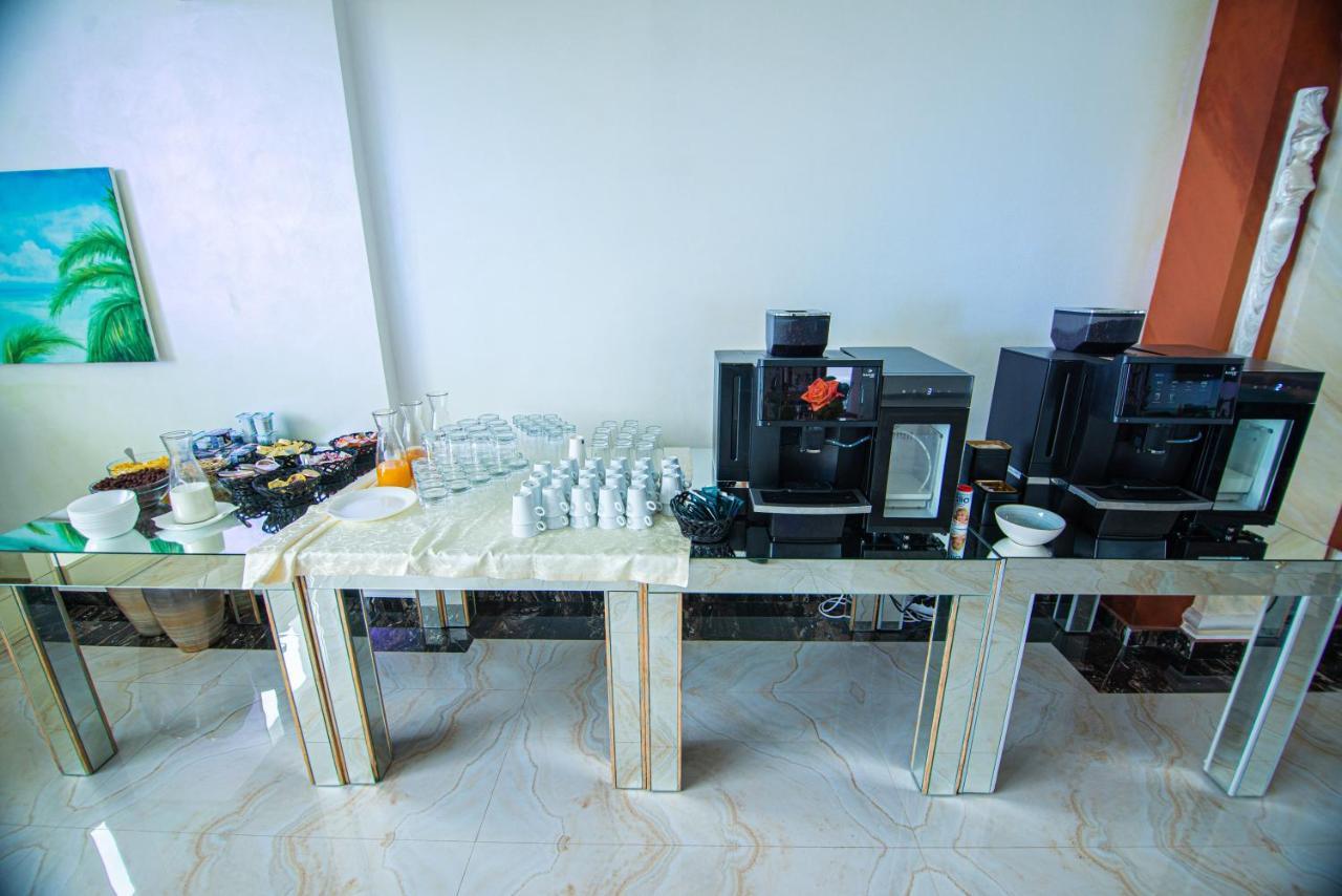 Alessio Hotel Residence Костинещи Екстериор снимка
