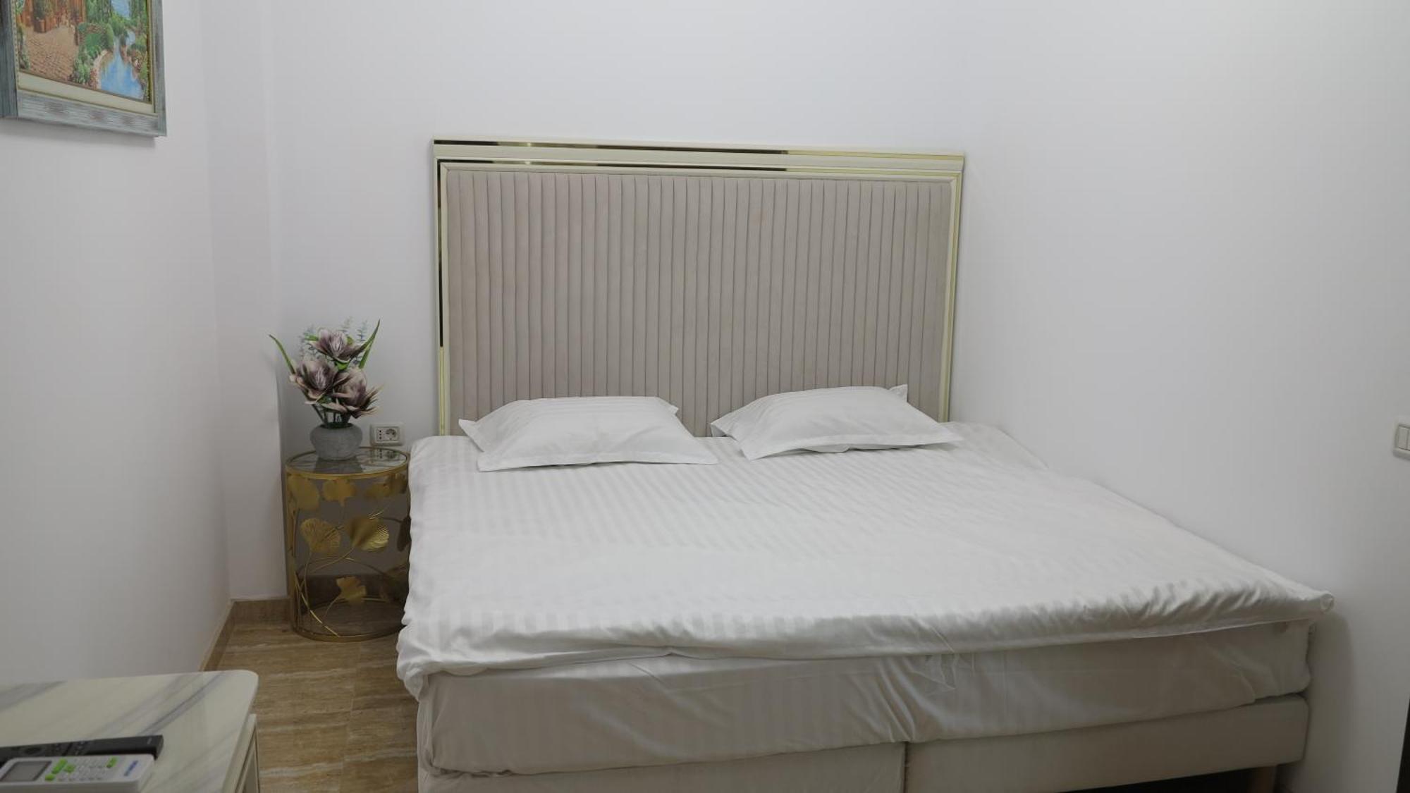 Alessio Hotel Residence Костинещи Екстериор снимка